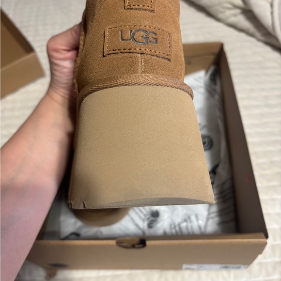 UGG Classic Ultra Mini New Heights - Picture 5 of 6